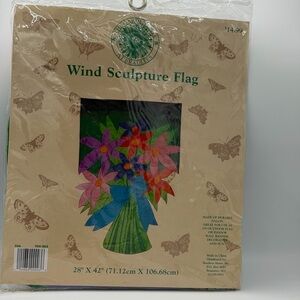 Vintage Bradlees Wind Sculpture Flag Floral Bouquet Nylon 28x42 Garden Banner